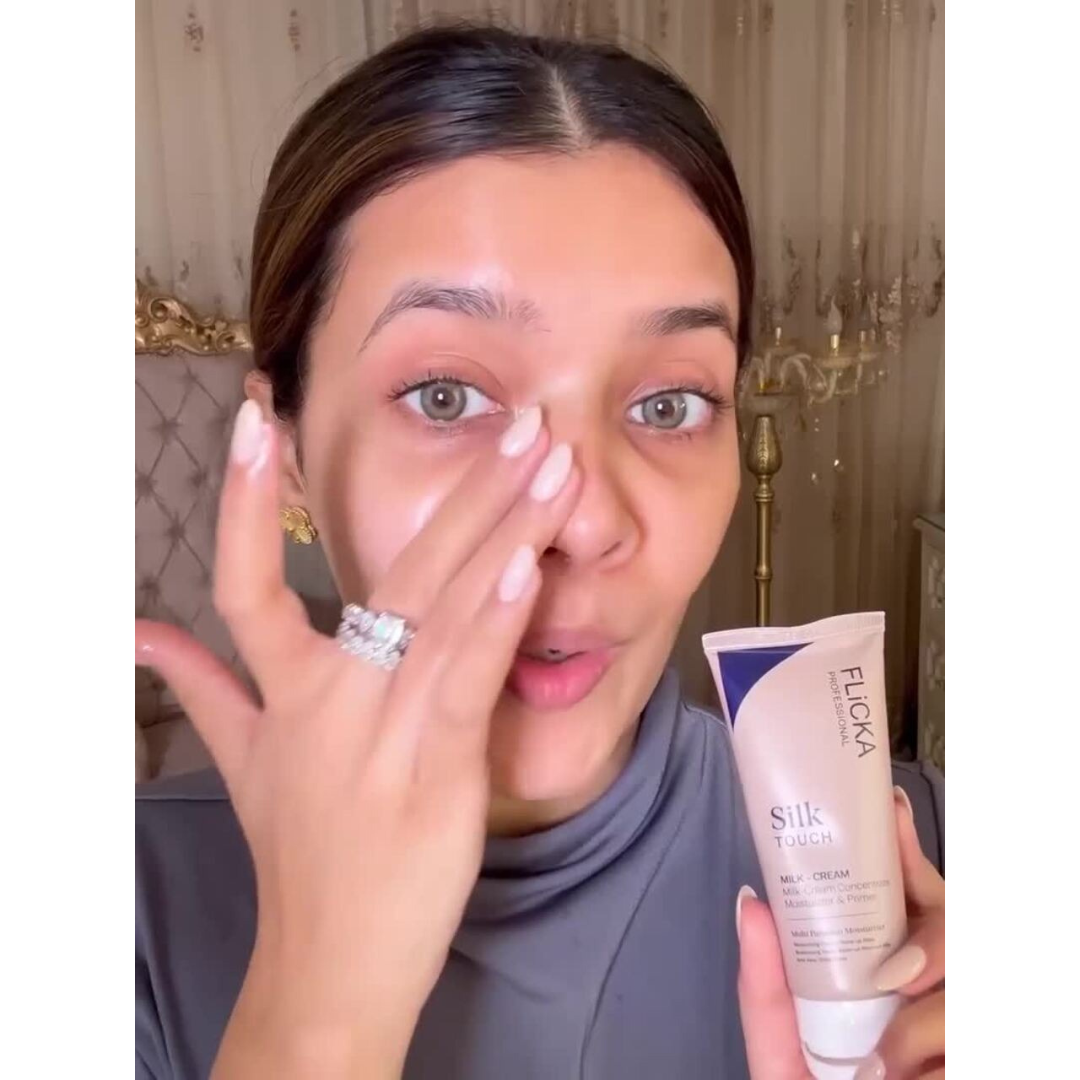 (Buy 1 get 1 free)Flicka Silk Touch 3 in 1 Moisturizer and Primer for Face | Long-Lasting, Flawless and Dewy Makeup Base | Pore Minimizer | All Skin Types